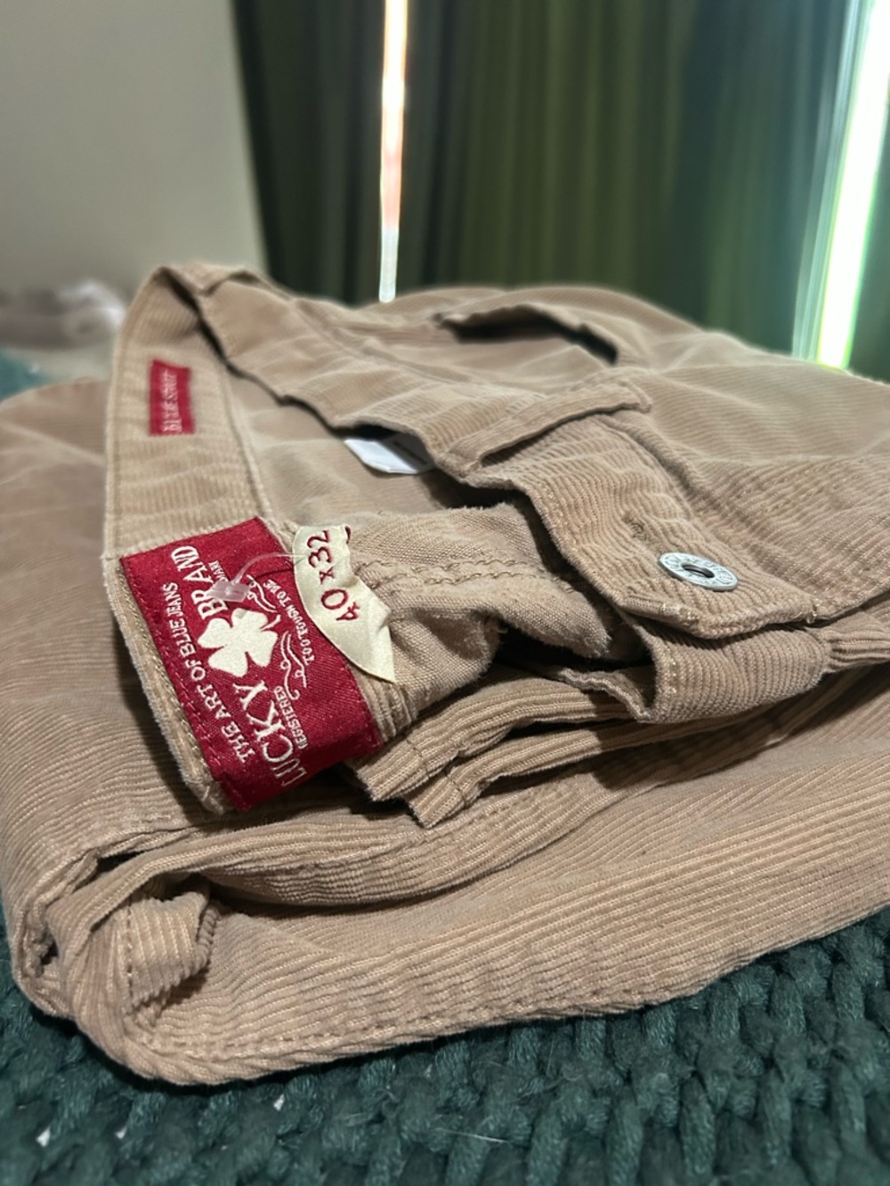 Lucky Brand Men’s khaki Corduroy Pants 361 vintage straight